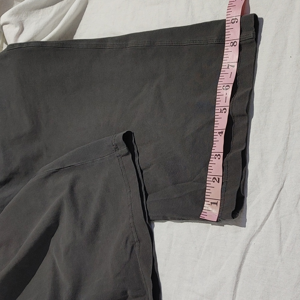 NCAA Razorback Capri Pant - Picture 6 of 6